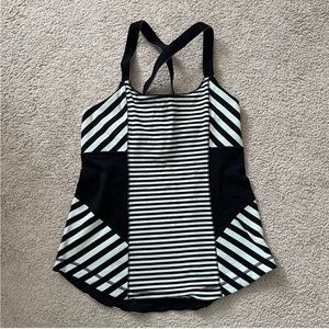 Size 8 lululemon top